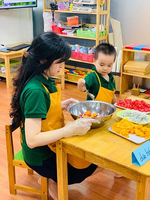 Hệ Montessori song ngữ